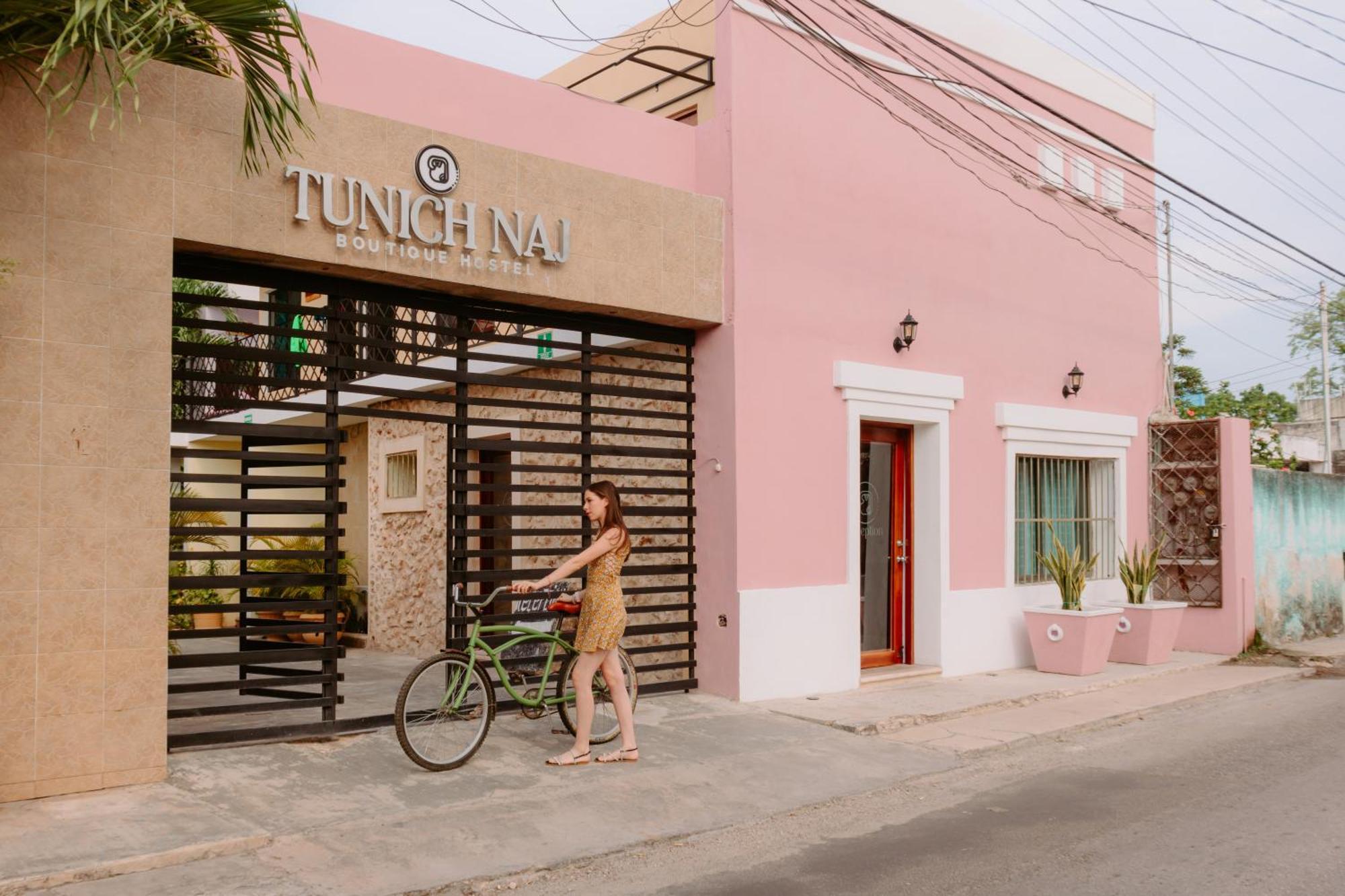 Hostal Tunich Naj & Hotel Valladolid  Exterior photo